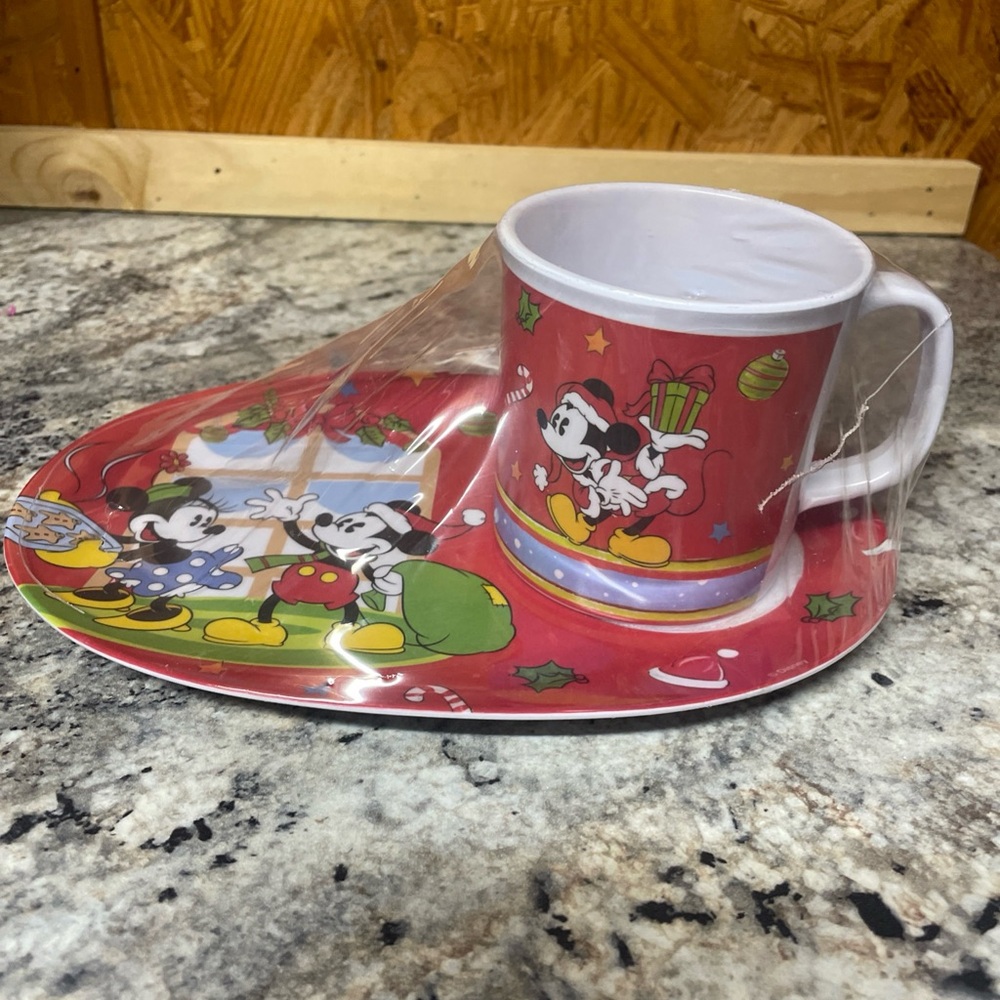 JCPENNEY/DISNEY-Mickey Mouse & Minnie Mouse Christmas Holiday Plate/Mug Set RARE